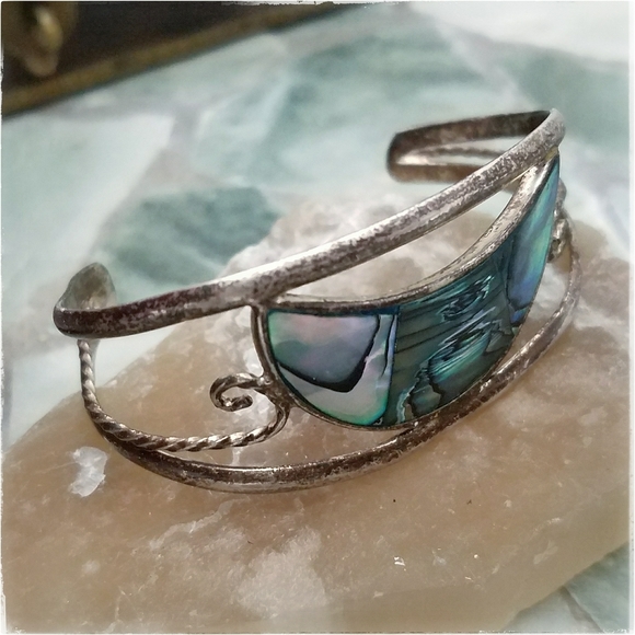 SOLD Alpaca Silver Abalone half moon cuff bracelet - Picture 6 of 7